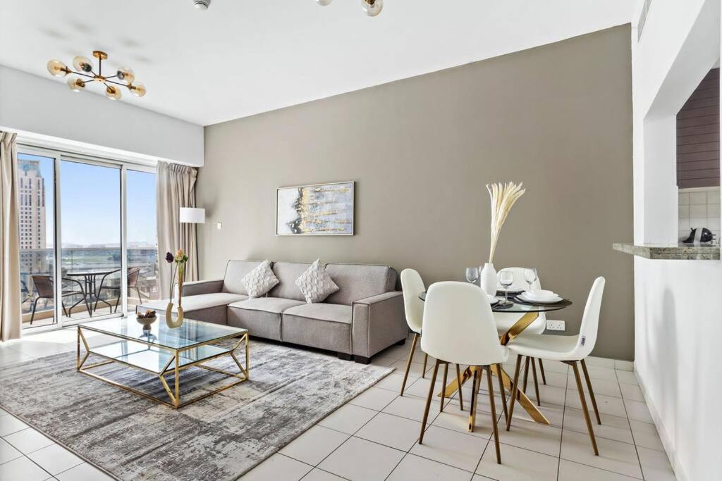 Stonetree - Marina Tower 1br - Marina *